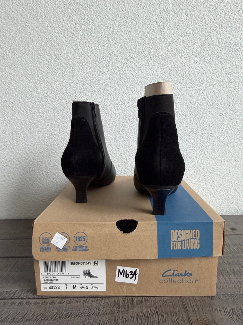 Clarks Kelley Erin Black Pointed Toe Leather Ankle Booties NIB - Picture 5 of 5